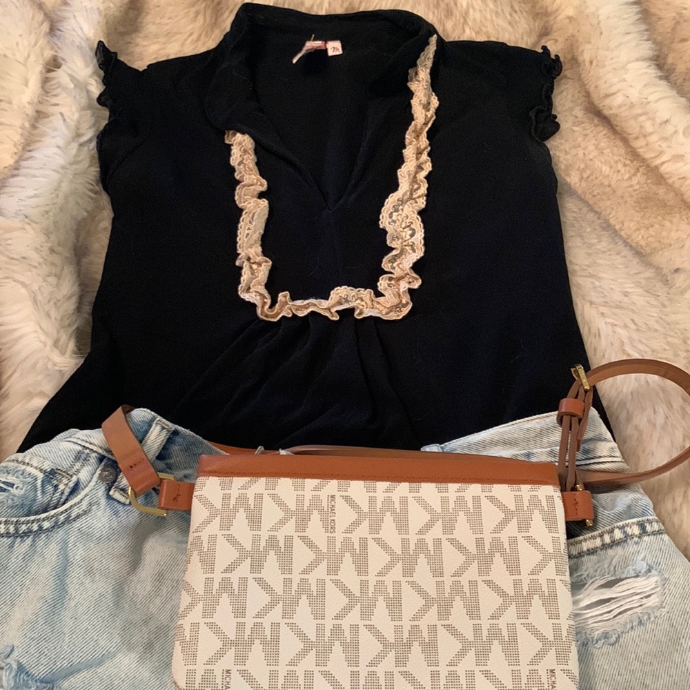 Medium Sweet Pea top